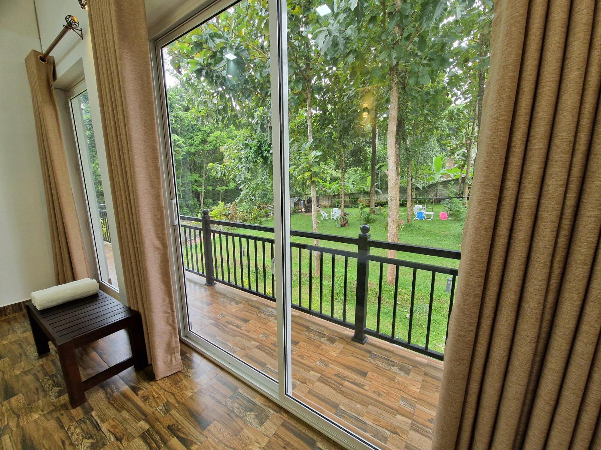 Villa Sole Kandy Luaran gambar