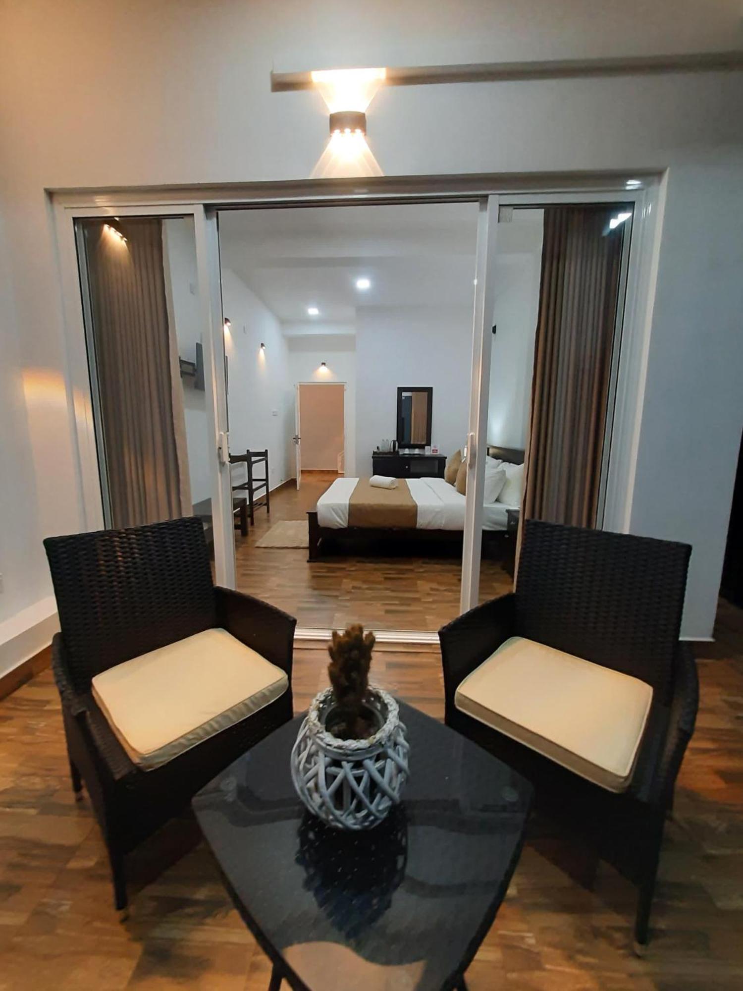 Villa Sole Kandy Luaran gambar